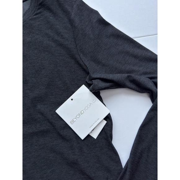 Lot of 2 NWT Beyond Yoga Performance Knit Overlap Back Cropped Pullover Size XL - Picture 13 of 15